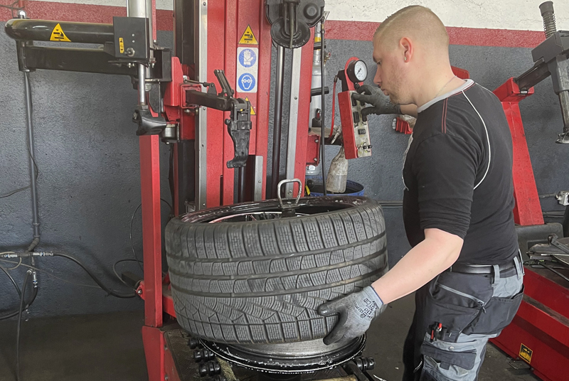 Regommex SA, Romanel, Lausanne, Vernier, Genève, Vaud, Suisse Romande, montage et équilibrage, service pneu, service véhicule